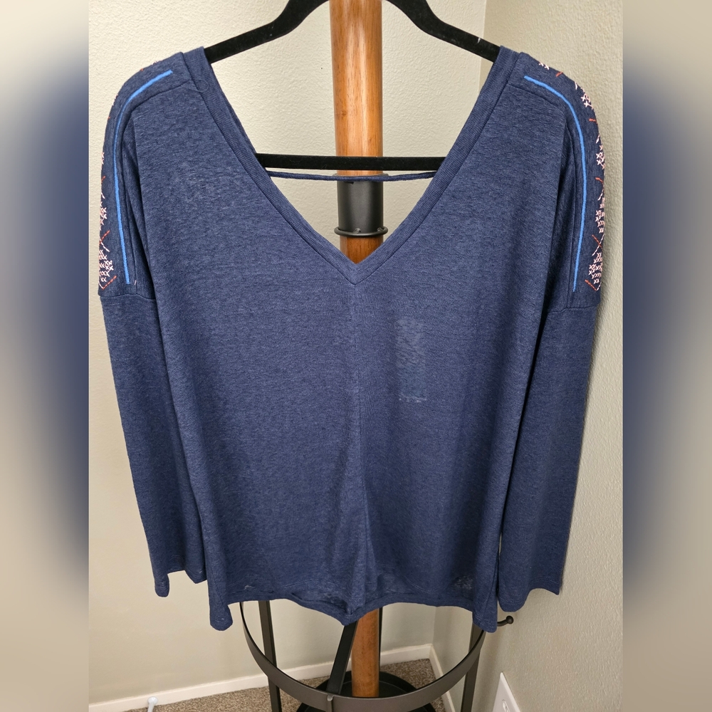 Bobeau Deep Blue V-Neck Blouse with Shoulder Embroidery